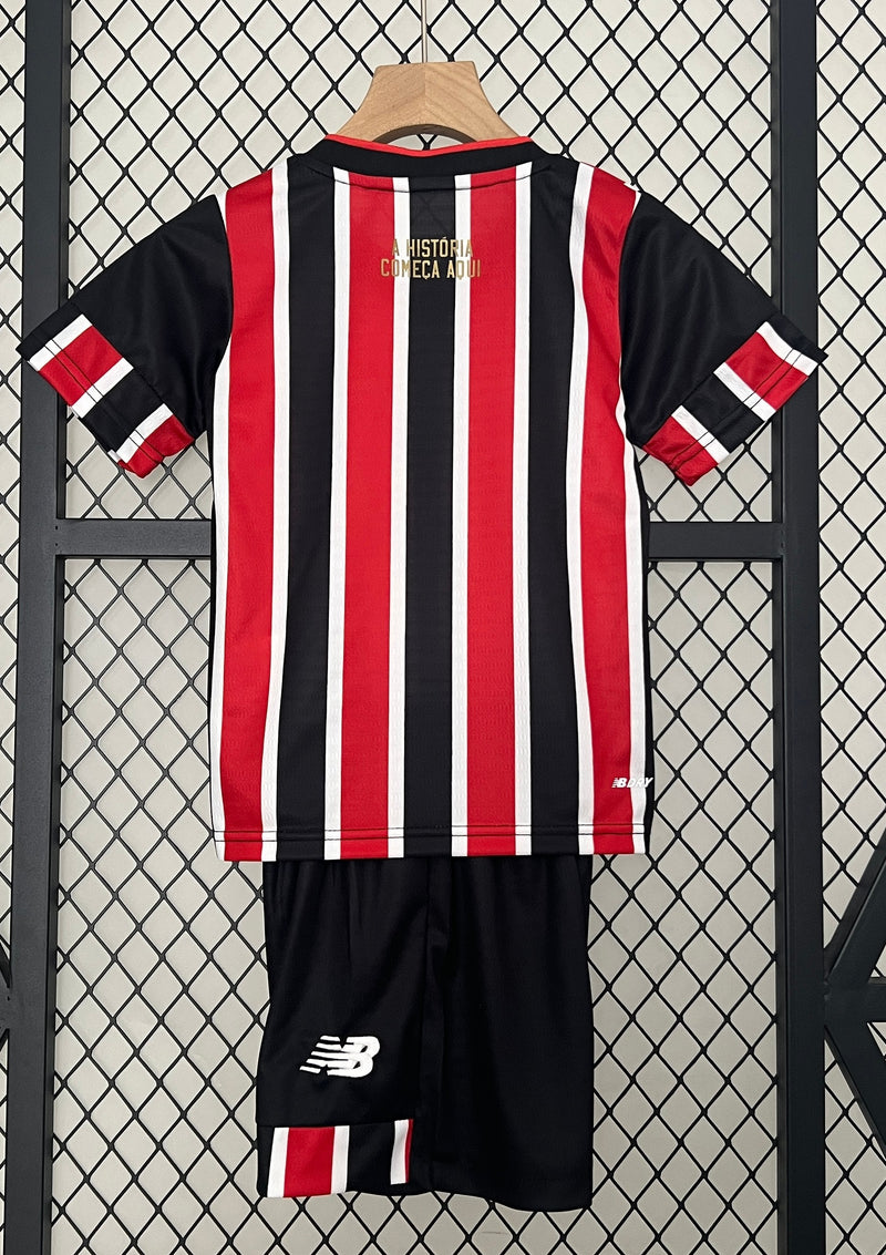 Camiseta y Pantalones para niños São Paulo Away 24/25