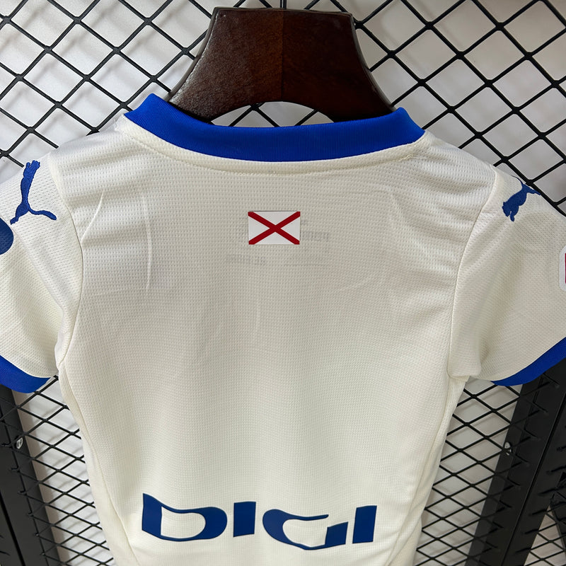Camiseta y Pantalones para niños Deportivo Alavés Away 24/25