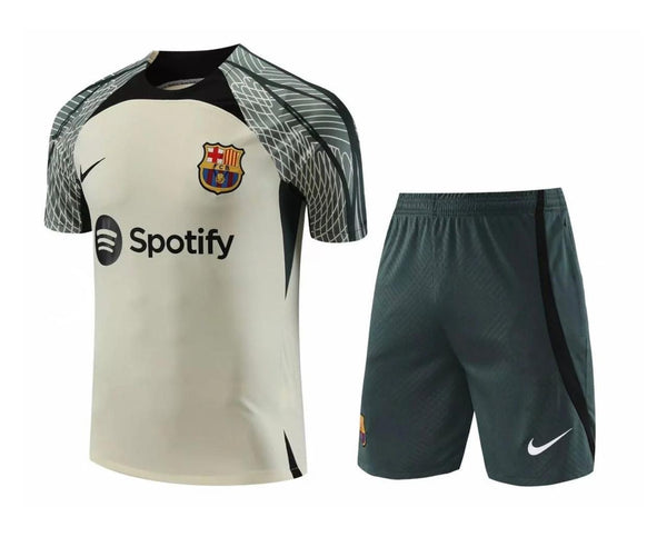 Camiseta y Pantalón corto de entrenamiento FC Barcelona 23/24
